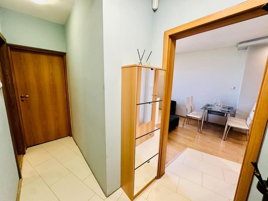 סופיה Student Town 1Bdr Apt מראה חיצוני תמונה